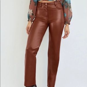 Size 4 Melina Pants from Aritzia in colour Cognac